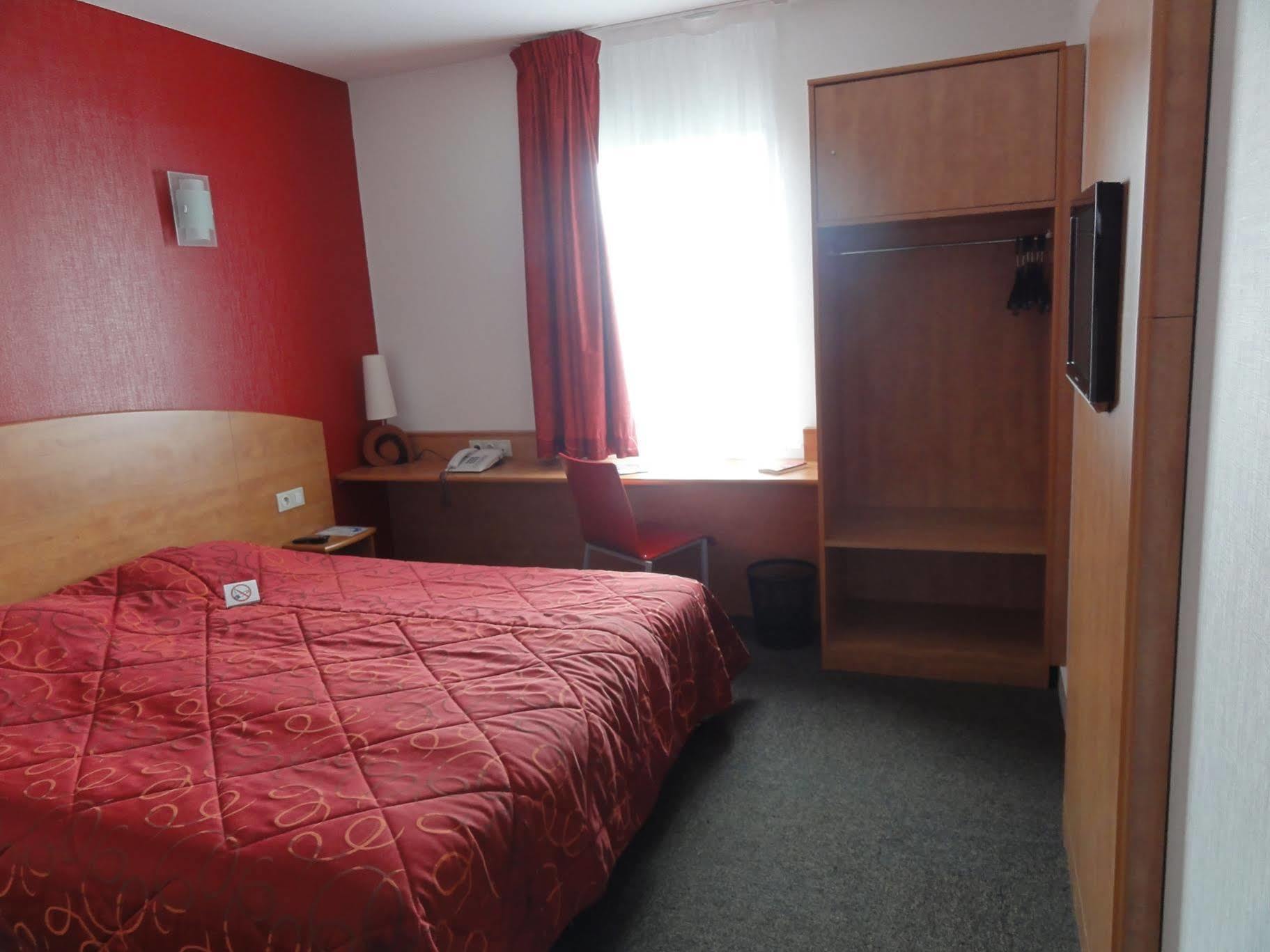 The Originals City, Plume Hotel, Bressuire Dış mekan fotoğraf